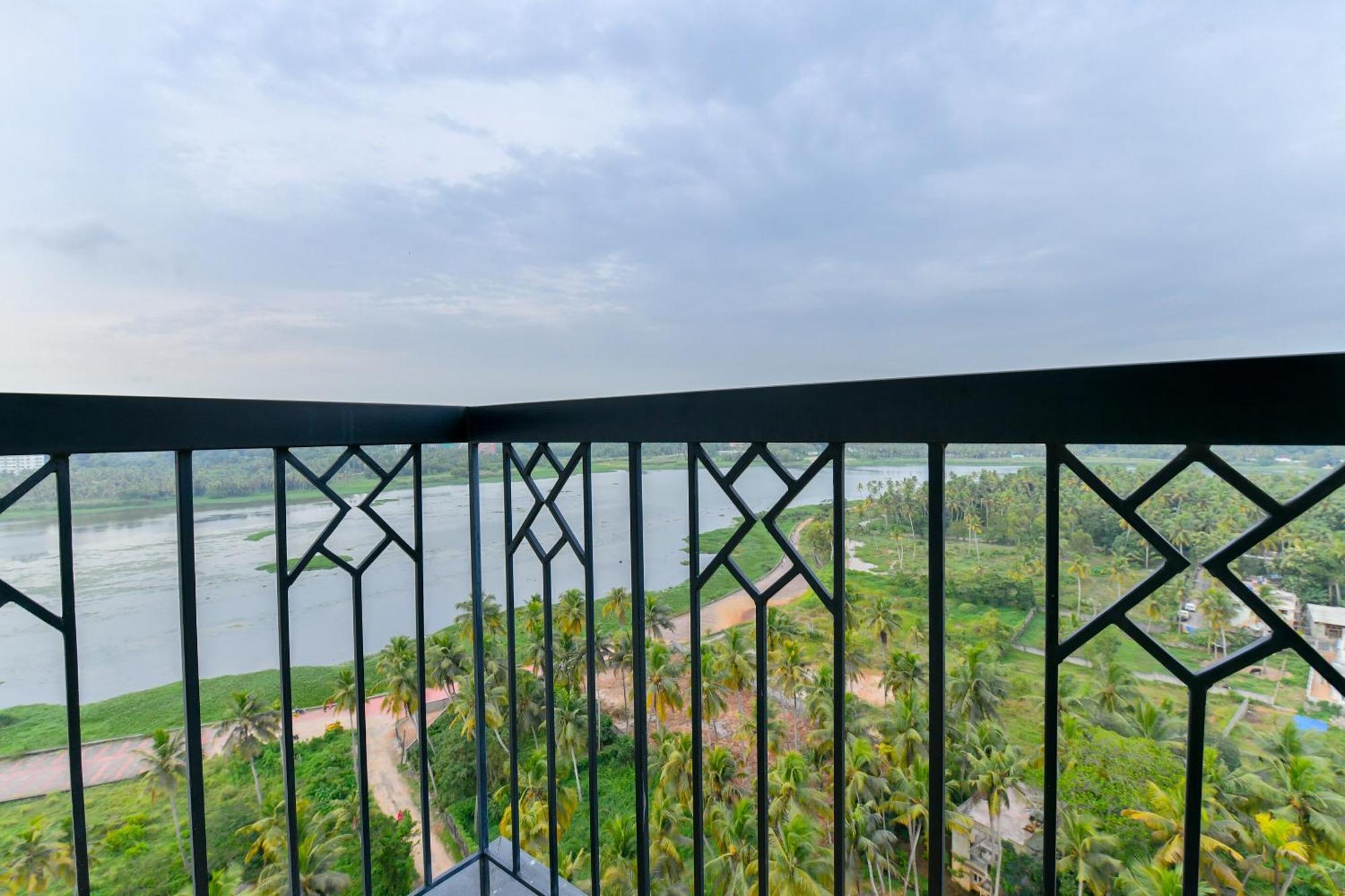Super Hotel O Tyche Stays Thiruvananthapuram Εξωτερικό φωτογραφία